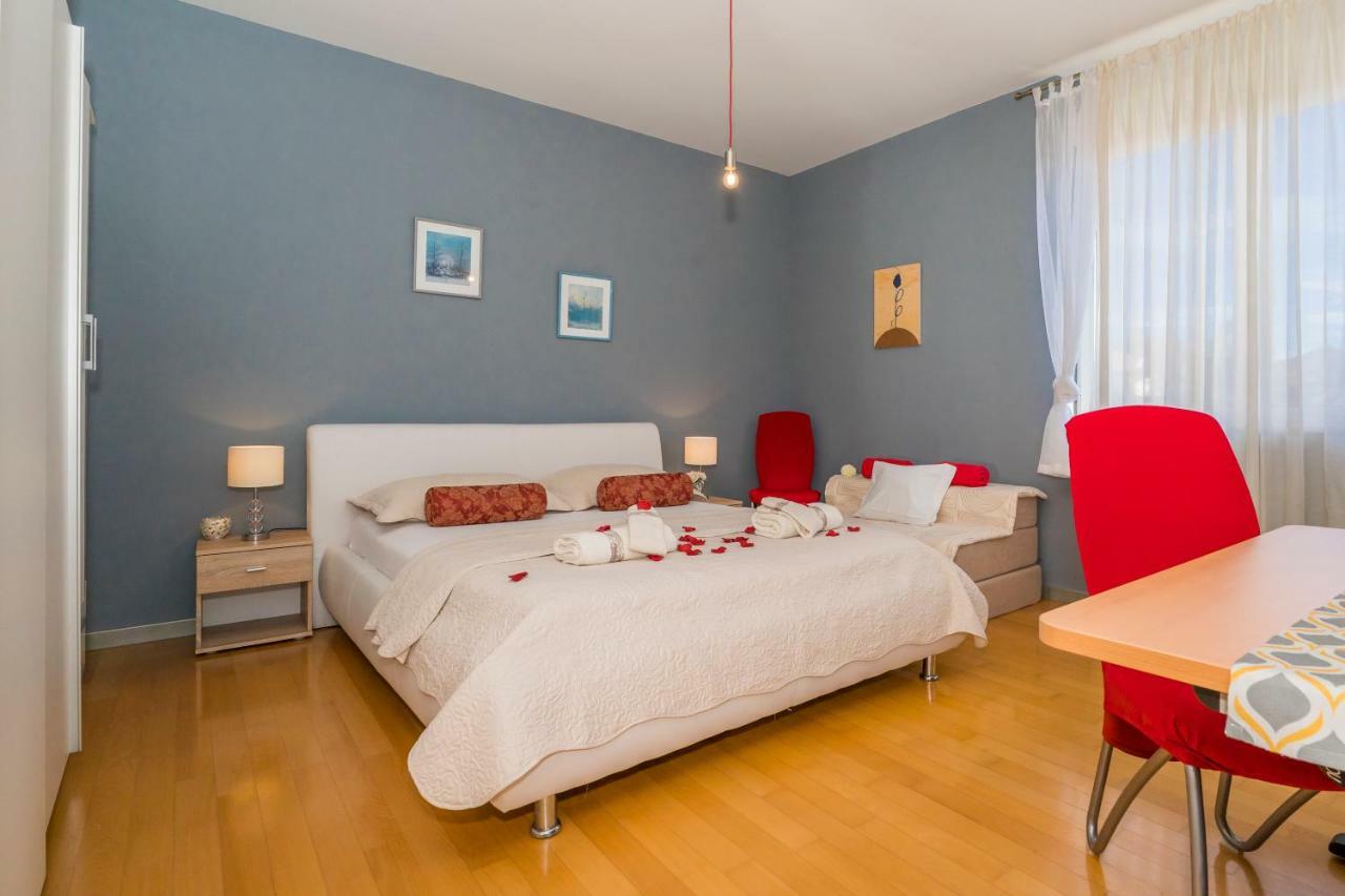 Apartment Old Town With Sea View 斯普利特 外观 照片